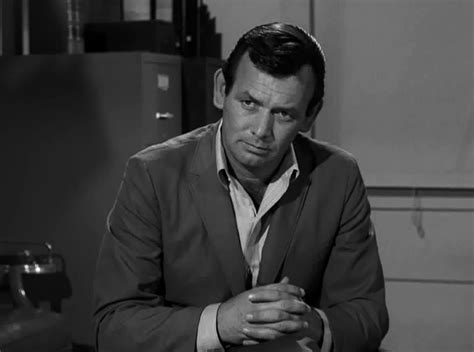 The Fugitive - Vụ truy đuổi đầy cam go với David Janssen và sự bí ẩn của một vụ án không thể giải thích!